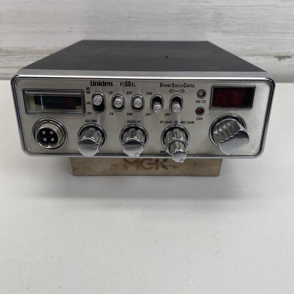 Vintage Uniden PC68XL‎ 40CH CB Radio Powers On No mic
